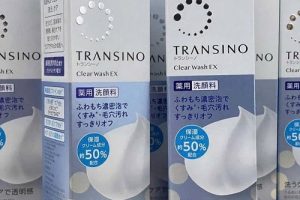 Sữa rửa mặt trắng da Transino Clear Wash EX review-1